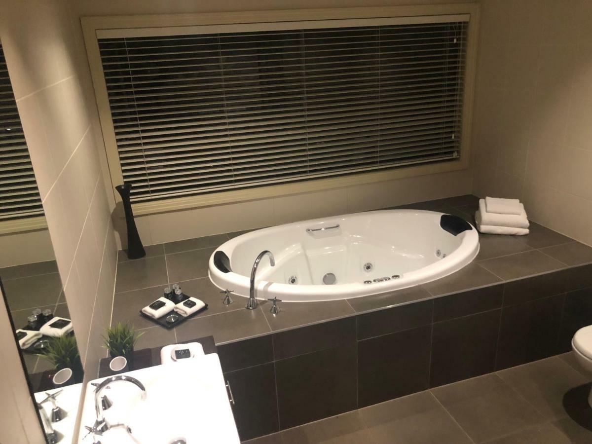 Lochiel Luxury Accommodation Olinda Esterno foto